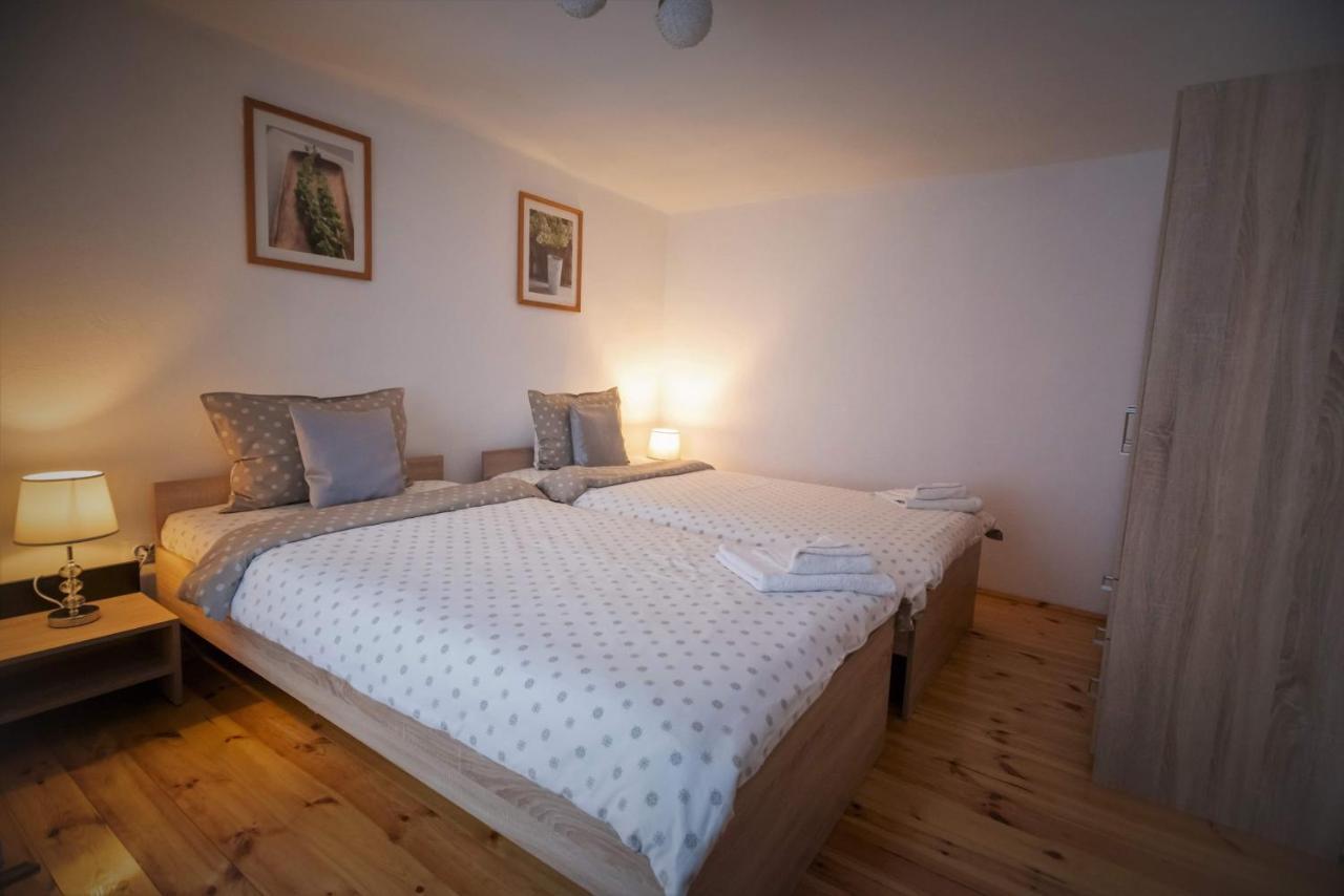 Casa Pirpi Appartamento Sibiu Esterno foto
